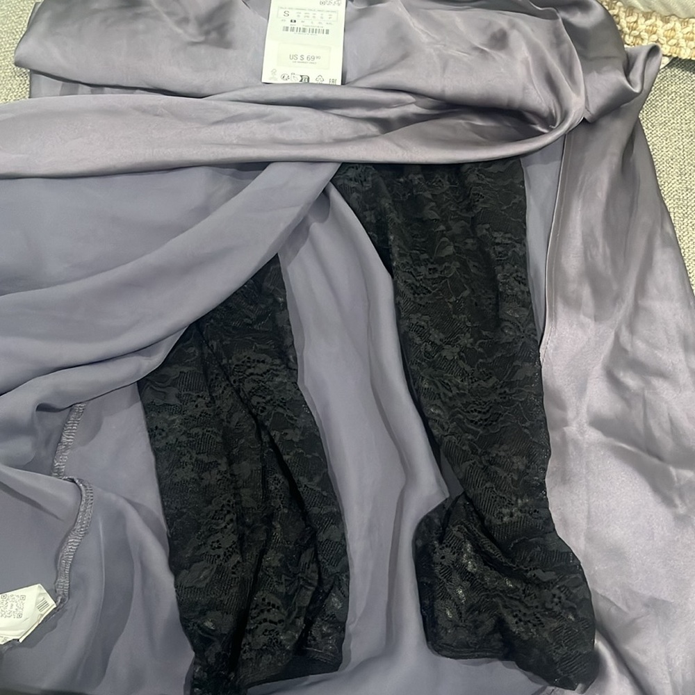 SATIN SKIRT AND LACE LEGGINGS - Picture 7 of 7